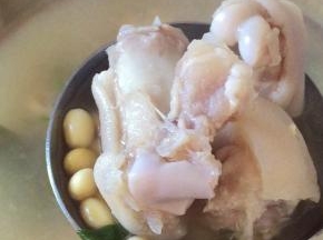热乎乎的喝汤吧