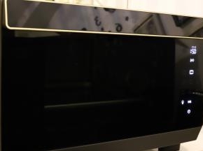 ACA蒸烤箱设置上下烘烤功能，预热150度，时间55分钟。