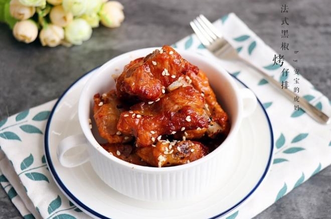 法式黑椒烤仔排竟然这么好吃，自己也能做