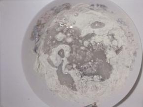 倒入清水