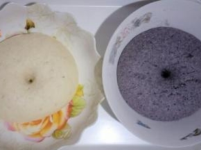 醒发好的面团是原来的2倍大左右，指头戳洞不回缩即可