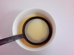 过滤2、3次，鸡蛋液越细腻。