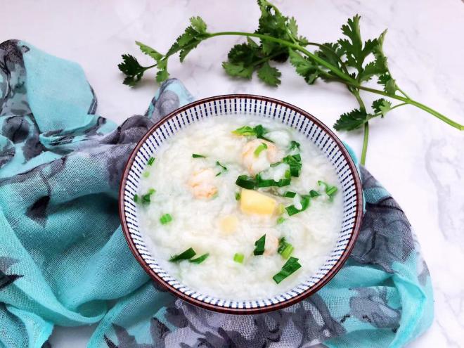 鲜贝虾仁蔬菜粥