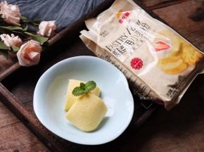 成品色泽美观蓬松柔软、清香扑鼻甜度适中，跟米糕有点相似但是比米糕更松软可口。