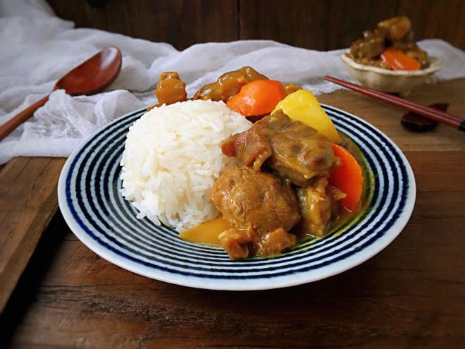 牛腿肉咖喱饭