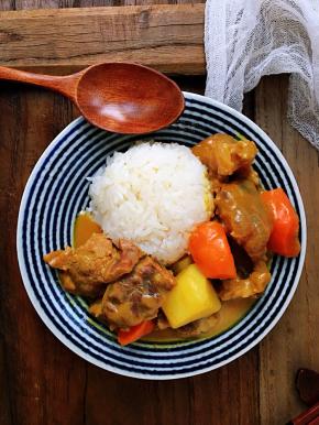 这是冬季最下饭的炖菜了吧，你喜欢吗