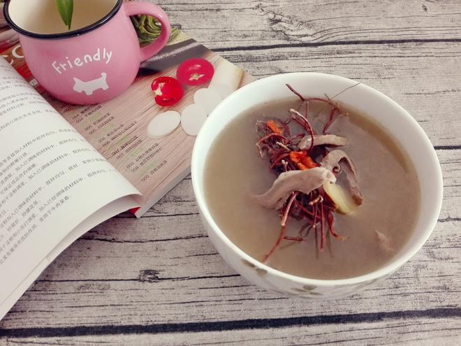 鸡骨草煲猪心汤