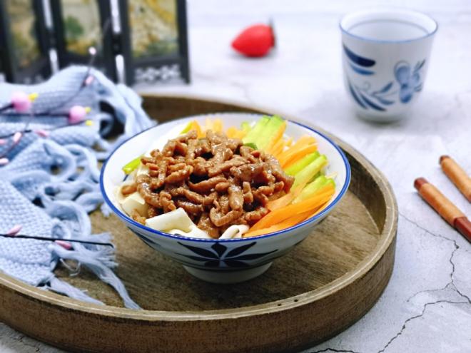 老北京肉丝炸酱面