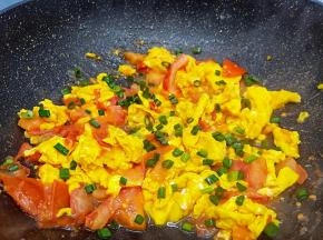 翻炒均匀即可。