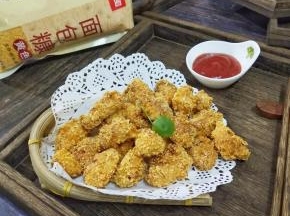 搭配个人喜欢的番茄酱