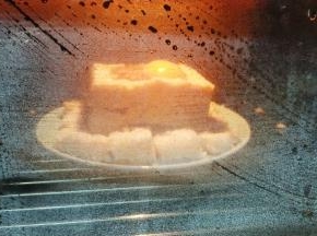 放入预热好的烤箱，200度15分钟