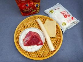 准备需要的食材。