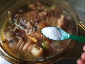 煮半小时后放盐