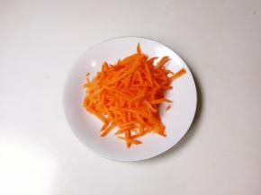 胡萝卜擦成丝
