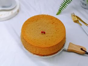 将模具取出后倒扣在烤网上，凉透再脱模。