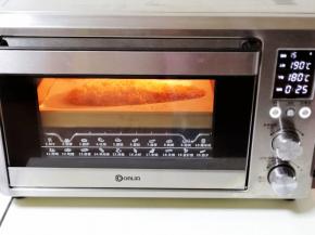 上管190°，下管180°烤25分钟，之后上管调到180°，下管不动，再烤5分钟。(烤箱温度及时间仅供参考)