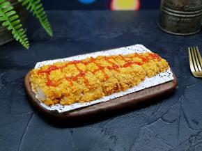 切开了呦～挤上番茄酱。