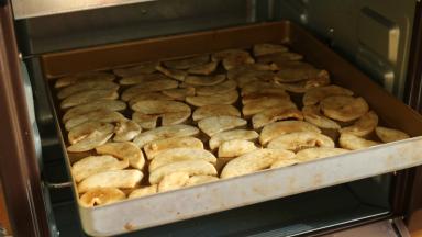 烤箱200度，10分钟左右