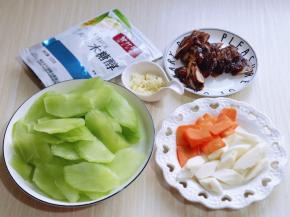 所有食材准备工作完成。