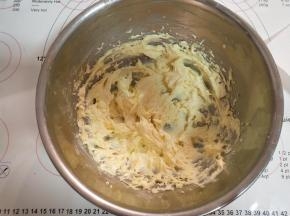 加入香草精拌匀
