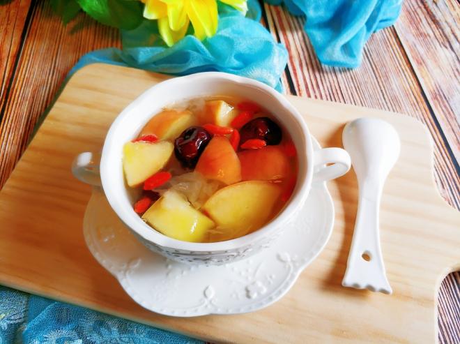 红枣苹果银耳汤