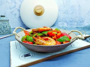 炒好的对虾肉质饱满，新鲜度高，口感也好。