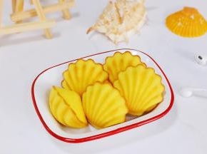 酸甜美味可口的玛德琳玛德琳就制作完成了。
