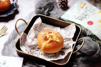 香味浓郁松软可口，而且内馅拉丝哦。