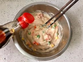 最后滴几滴香油，把所有食材搅拌均匀。