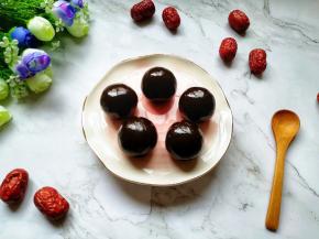 各种枣泥馅的中式点心做起来。