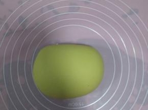 揉成光滑的面团