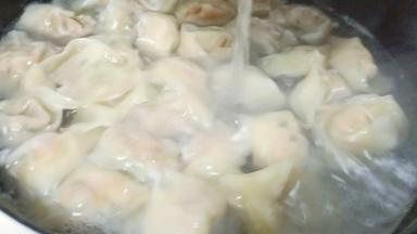 期间可以添加一次清水。