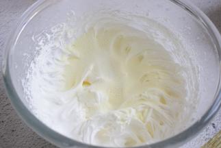 筛入玉米淀粉和澳优能立多奶粉