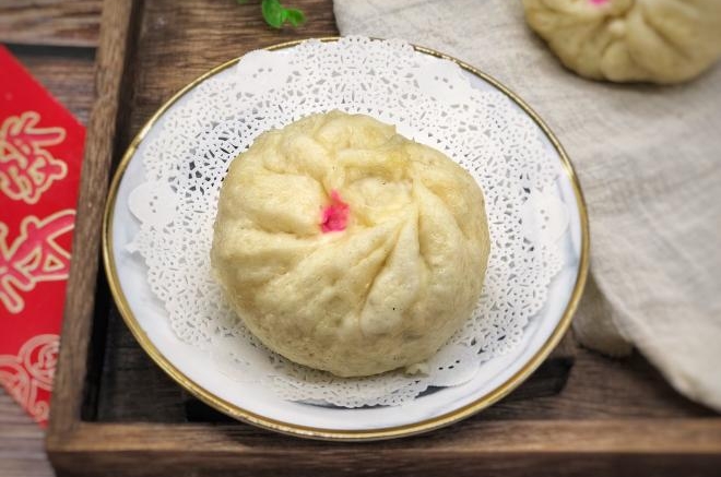 莴笋干肉包