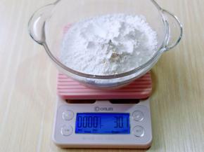 30g玉米淀粉。