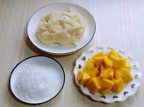 准备好所有食材。