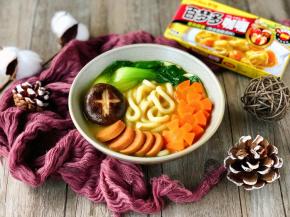 把食材如图码放，开吃吧！