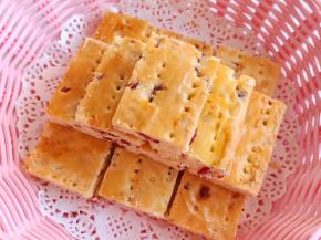 出炉切块即可。