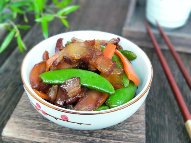 腊肉炒荷兰豆