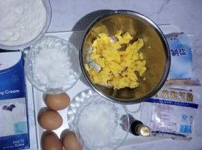 准备食材，黄油室温软化