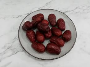 然后用水洗干净捞出来