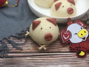 等稍微冷却以后小心的取出，摆个造型吧……