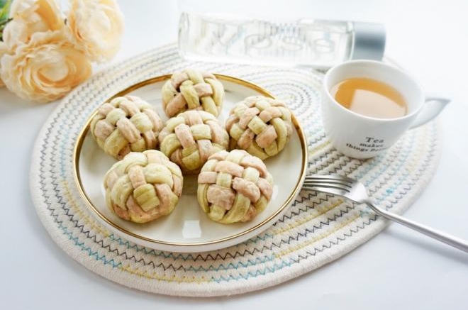 新年自制伴手礼—双色绣球酥