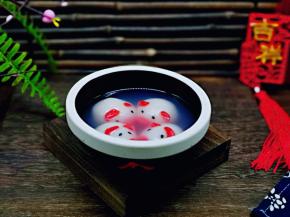 美美的小猪芝麻汤圆出炉啦！