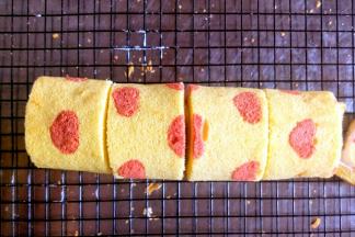 切去两头，切成自己喜欢的大小即可