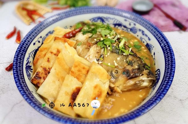 鱼头泡饼