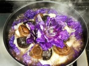 待紫白菜变软即可