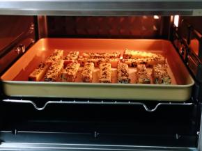 烤盘入烤箱中层。