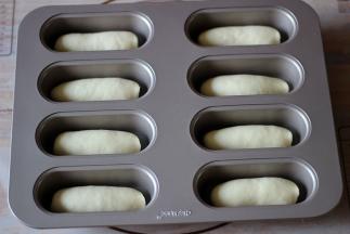 放入模具，进行二发