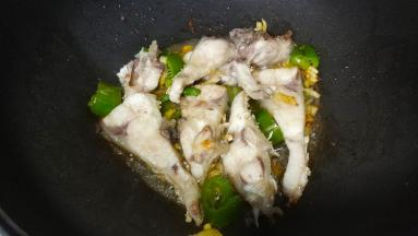 逼出鱼油用来拌饭也是一流的